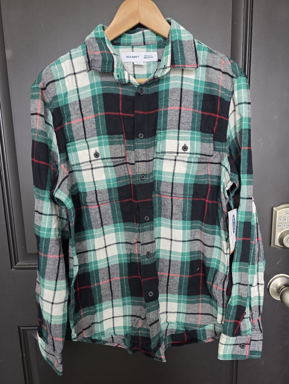 Old Navy Plaid Button-Down Shirt Women Sz M Built In Flex Long Sleeve NWT - Picture 2 of 9
